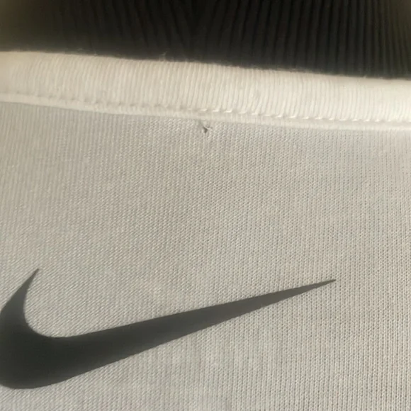 Nike tank top.  White size large. - Picture 3 of 5